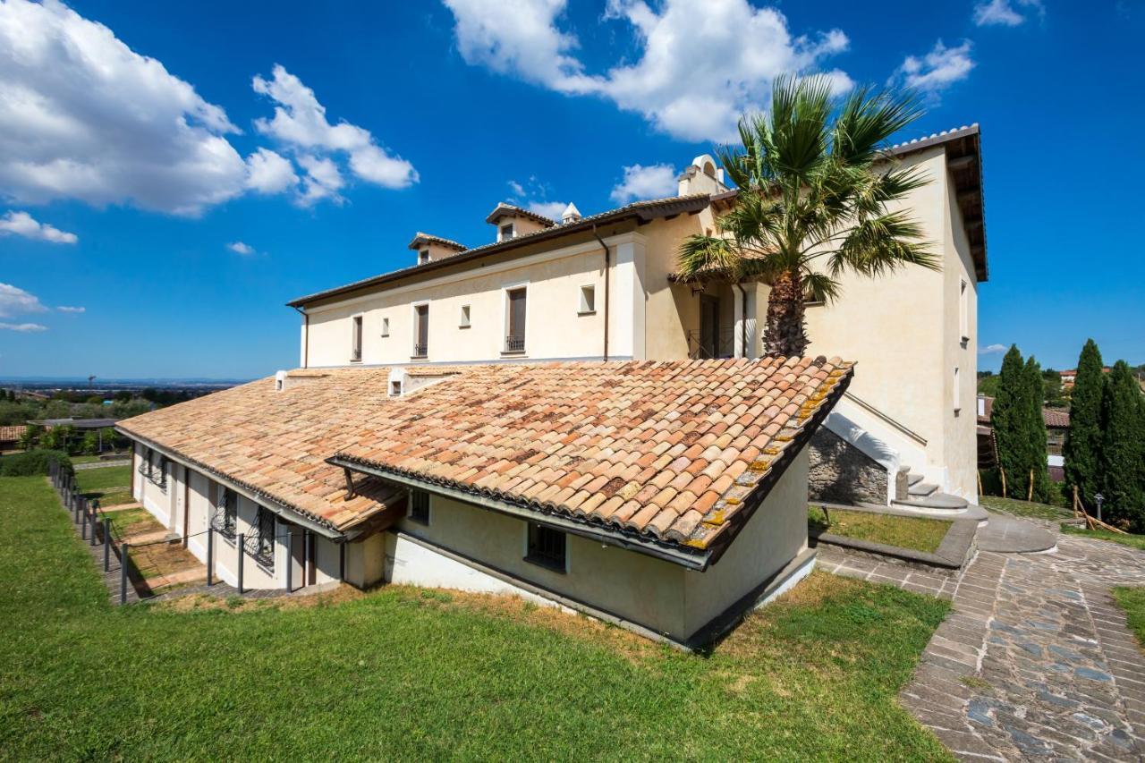 בית הארחה צ'יאמפינו 	Residenza D'Epoca Pietra Di Ponente מראה חיצוני תמונה