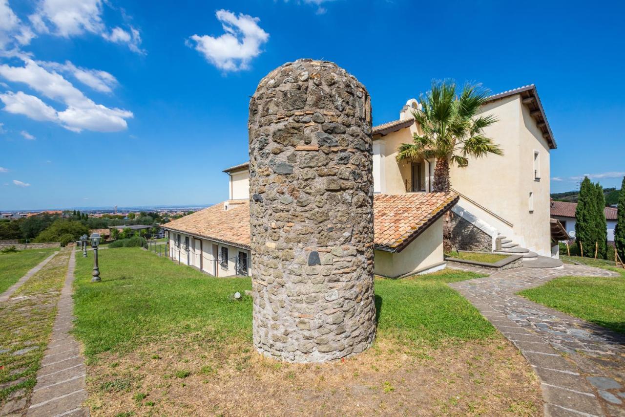 בית הארחה צ'יאמפינו 	Residenza D'Epoca Pietra Di Ponente מראה חיצוני תמונה